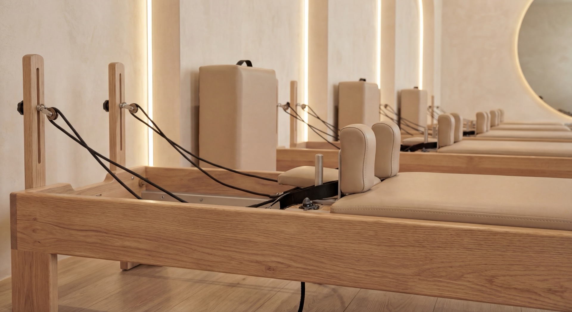 studio pilatesu 1e